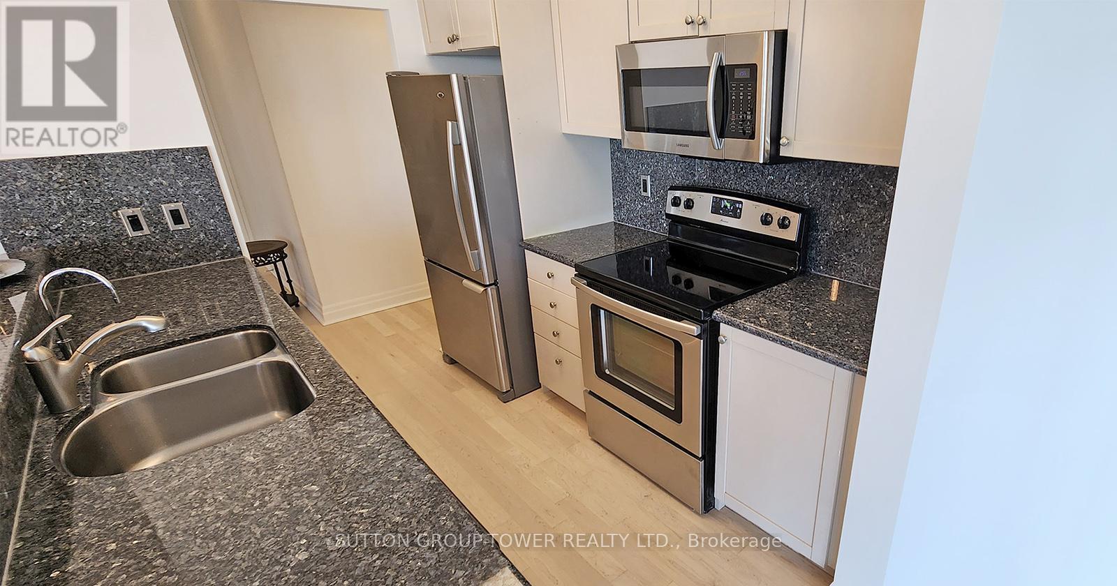 Suite 2205 - 2121 Lake Shore Boulevard W, Toronto, Ontario  M8V 4E9 - Photo 13 - W12169324