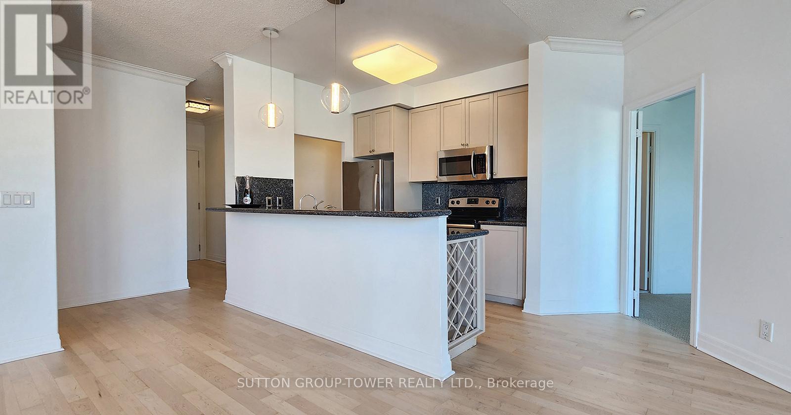 Suite 2205 - 2121 Lake Shore Boulevard W, Toronto, Ontario  M8V 4E9 - Photo 9 - W12169324