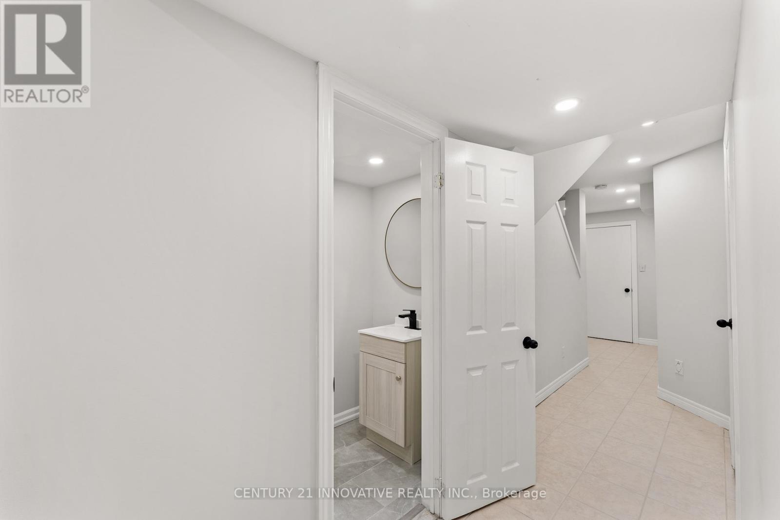 2442 Felhaber Crescent, Oakville, Ontario  L6H 7N8 - Photo 37 - W12169333