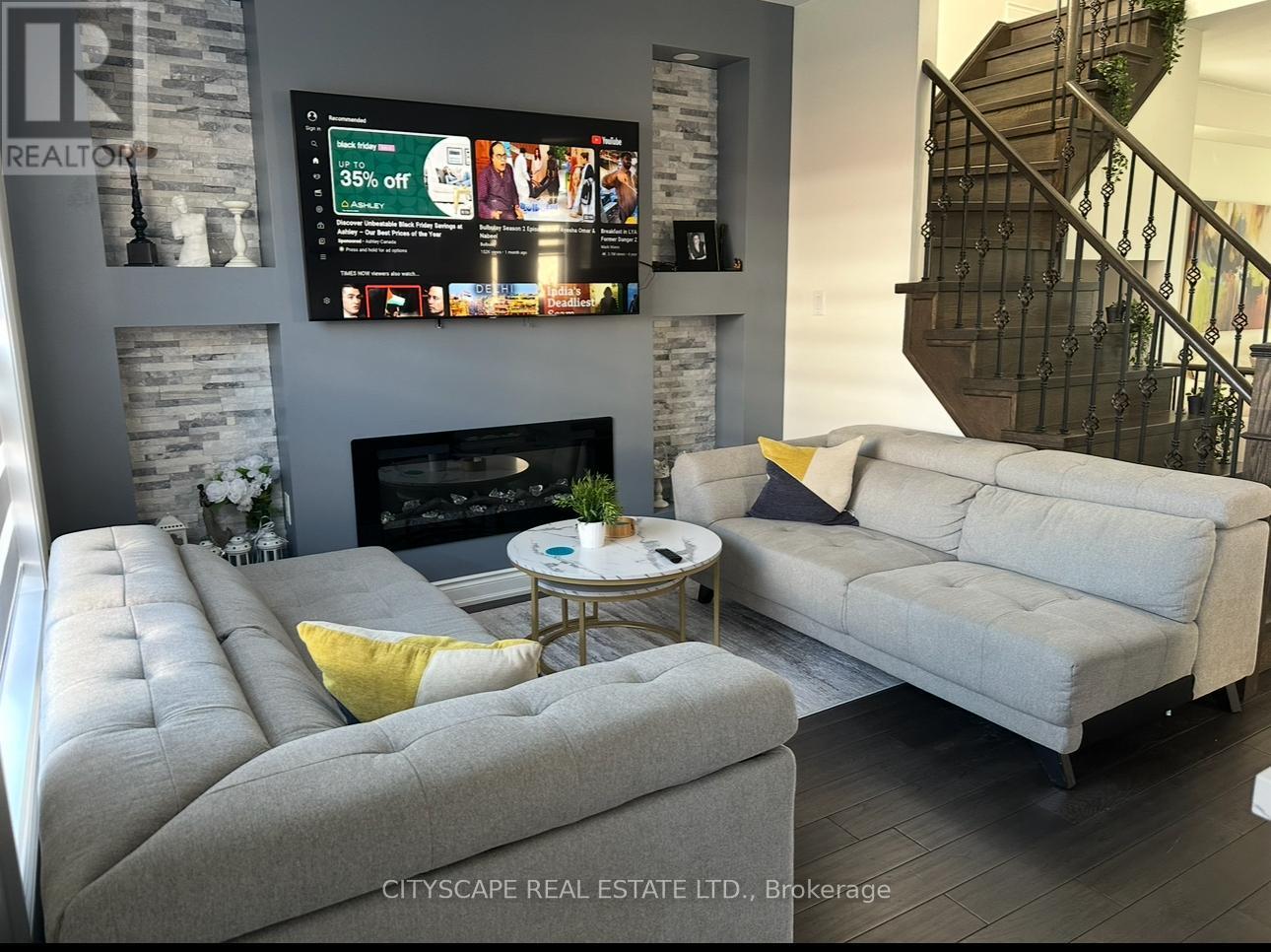 39 Sinclair Boulevard, Milton, Ontario  L9T 7C3 - Photo 9 - W12169373