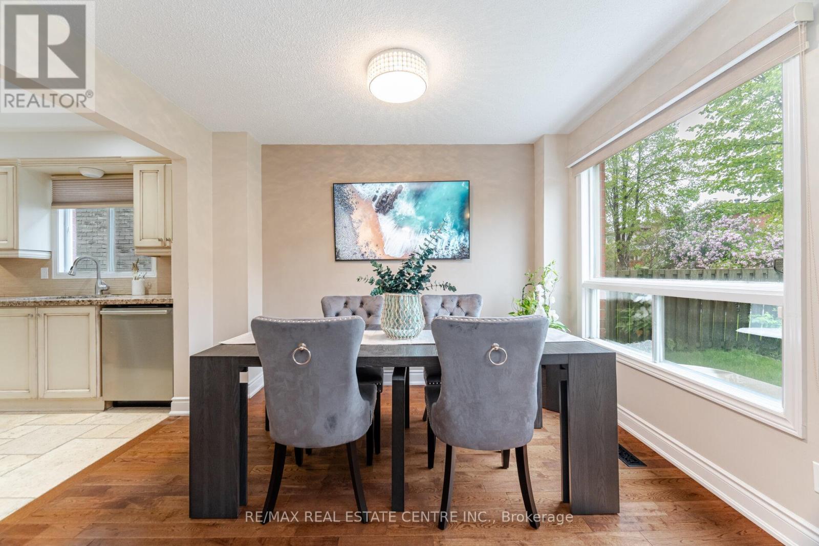 1196 Bough Beeches Boulevard, Mississauga (Rathwood), Ontario  L4W 3Z9 - Photo 12 - W12169379