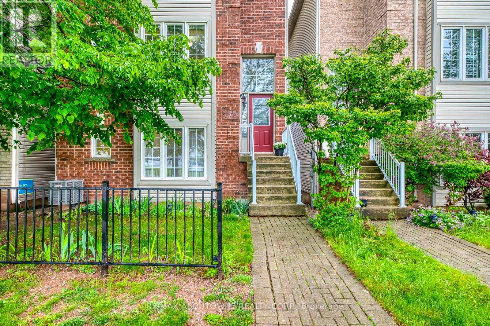 58 - 5090 Fairview Street, Burlington (Appleby), Ontario  L7L 7H5 - Photo 2 - W12169395
