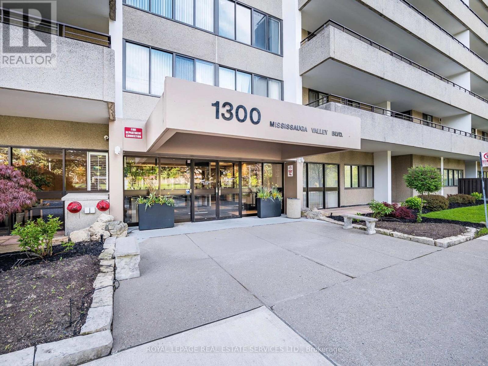 203 - 1300 MISSISSAUGA VALLEY BOULEVARD, Mississauga, Ontario