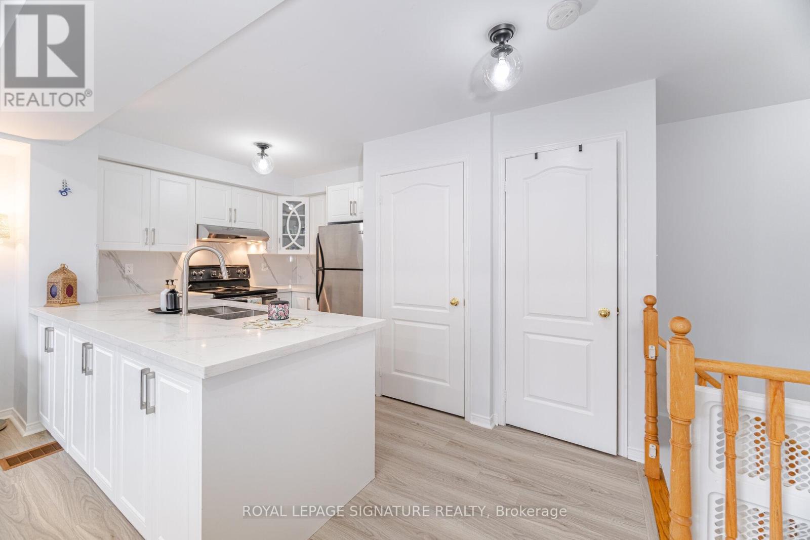 42 - 5050 Intrepid Drive, Mississauga (Churchill Meadows), Ontario  L5M 0E5 - Photo 11 - W12169413