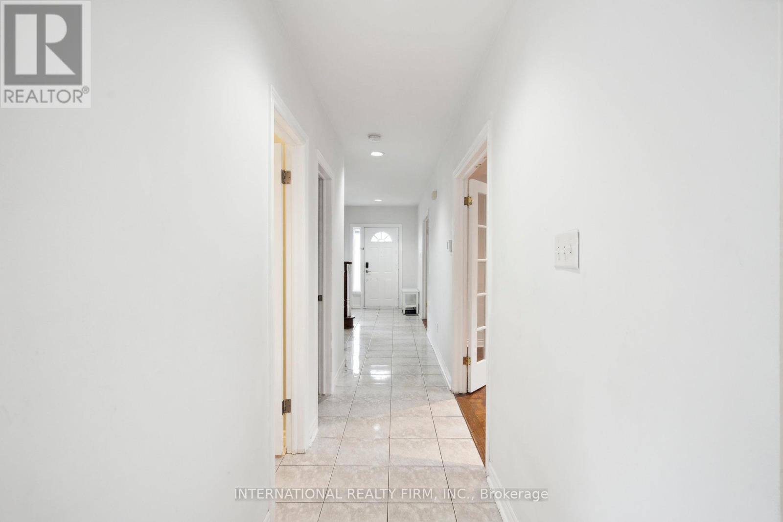 1928 Lawrence Avenue W, Toronto (Weston), Ontario  M9N 1H2 - Photo 14 - W12169434