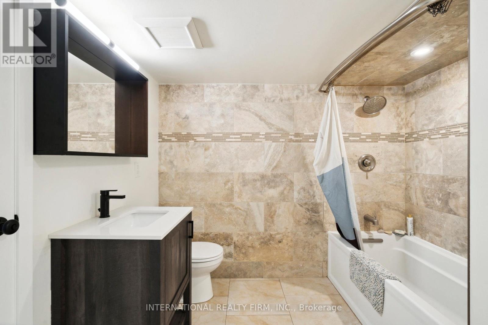 1928 Lawrence Avenue W, Toronto (Weston), Ontario  M9N 1H2 - Photo 37 - W12169434