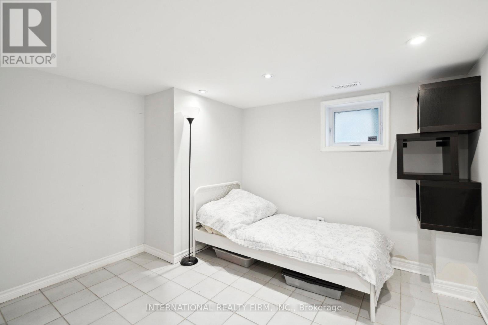 1928 Lawrence Avenue W, Toronto (Weston), Ontario  M9N 1H2 - Photo 38 - W12169434