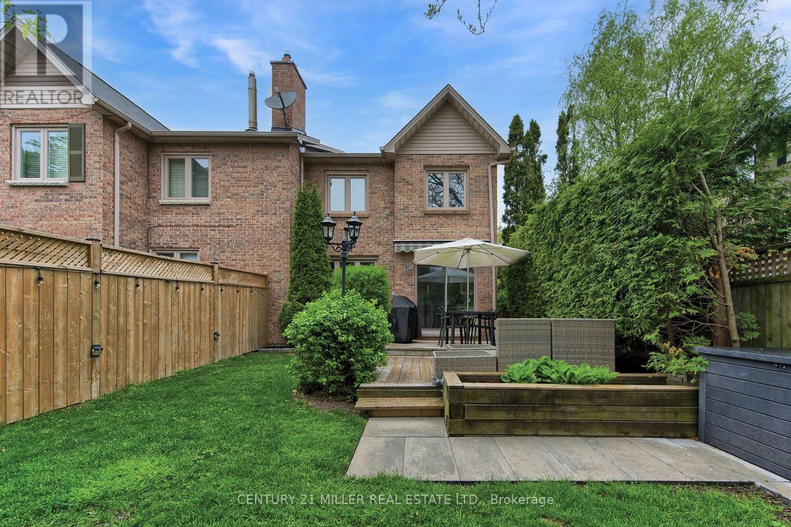 30 Nelson Street, Oakville, Ontario  L6L 3H6 - Photo 23 - W12169456