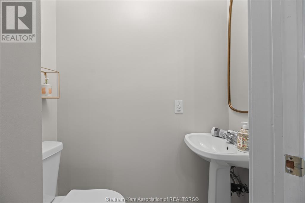 25 Kyle Drive, Ridgetown, Ontario  N0P 2C0 - Photo 14 - 25012526