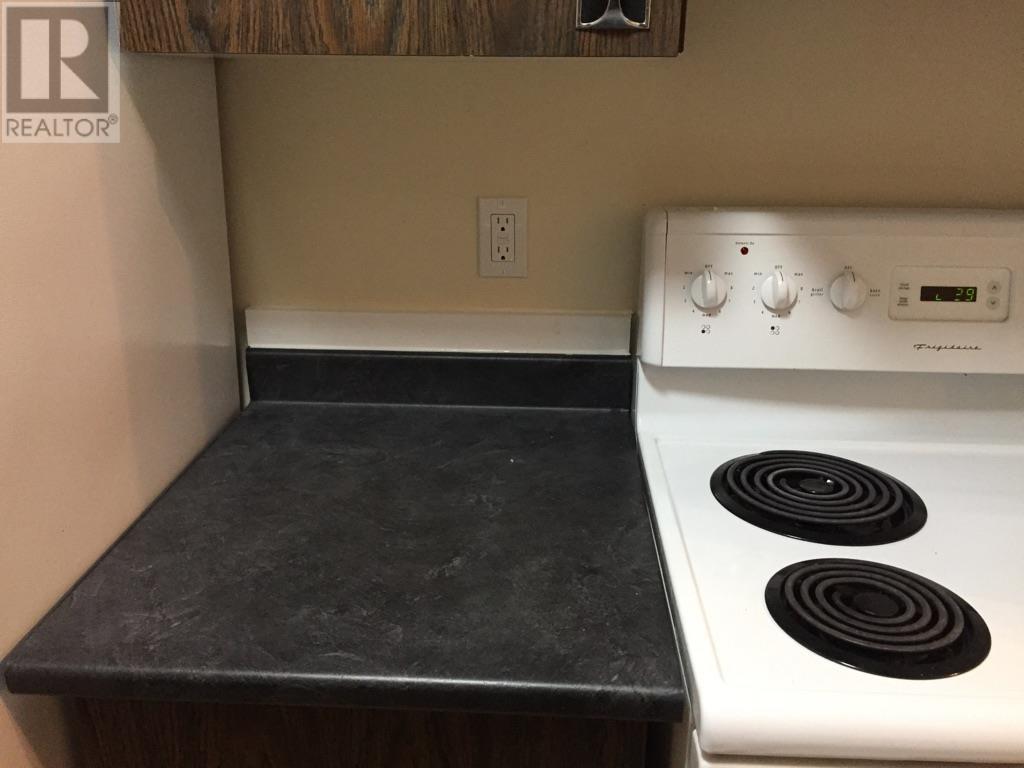 1560 Summit Drive Unit# 111, Kamloops, British Columbia  V2E 1R5 - Photo 3 - 10348791