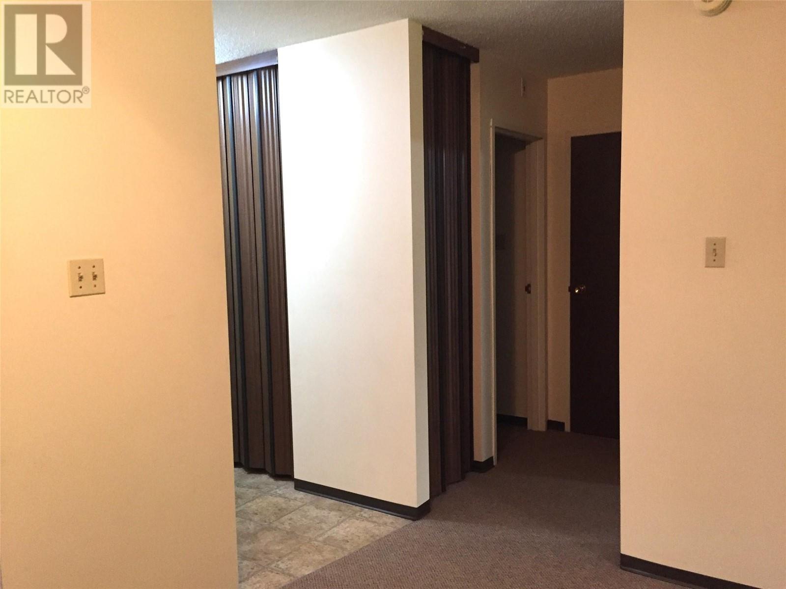 1560 Summit Drive Unit# 111, Kamloops, British Columbia  V2E 1R5 - Photo 7 - 10348791
