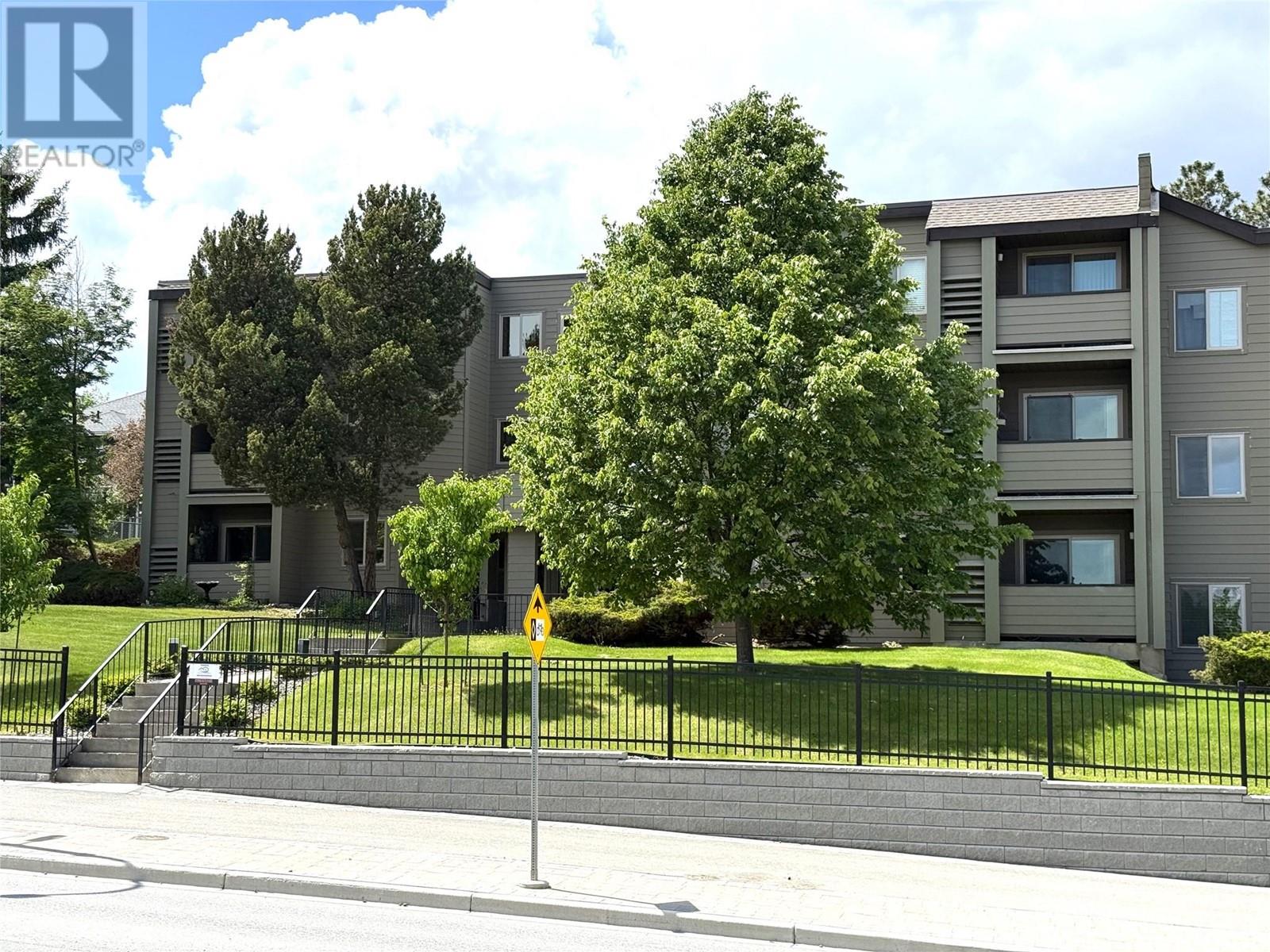1560 Summit Drive Unit# 111, Kamloops, British Columbia