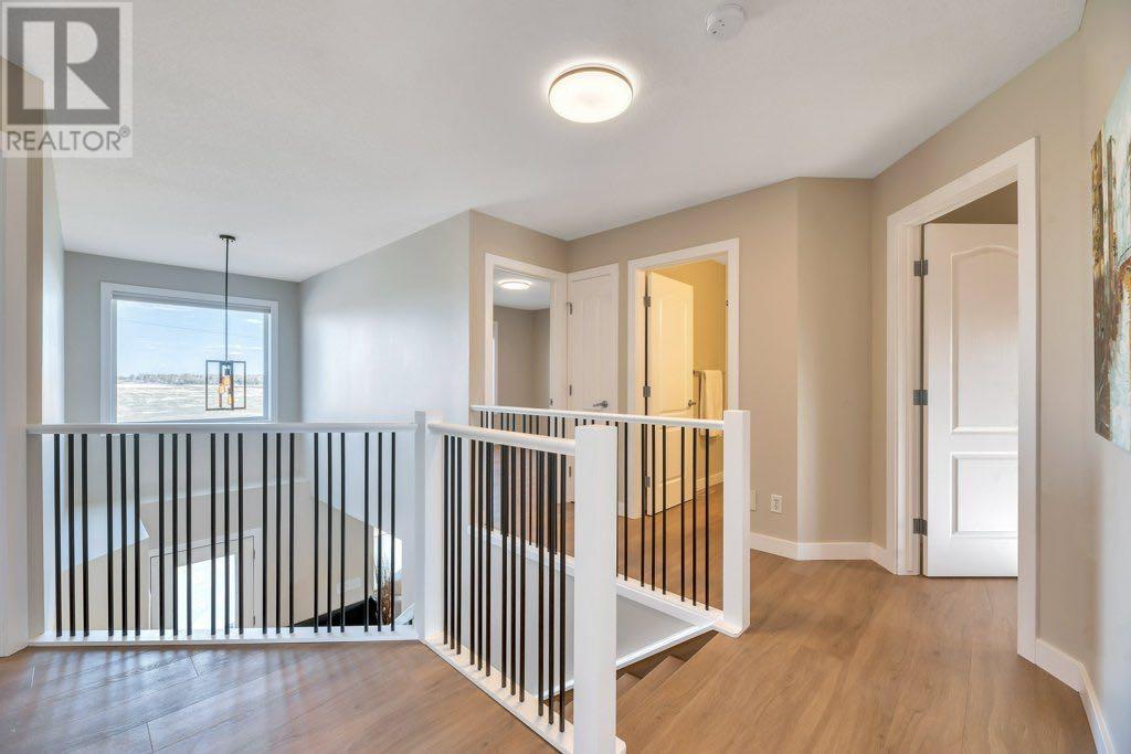701 East Lakeview Road, Chestermere, Alberta  T1X 1A9 - Photo 21 - A2214022