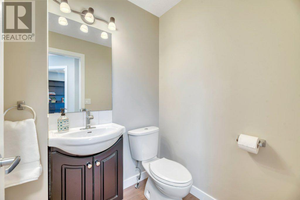 701 East Lakeview Road, Chestermere, Alberta  T1X 1A9 - Photo 20 - A2214022