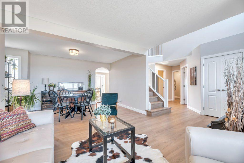 701 East Lakeview Road, Chestermere, Alberta  T1X 1A9 - Photo 7 - A2214022