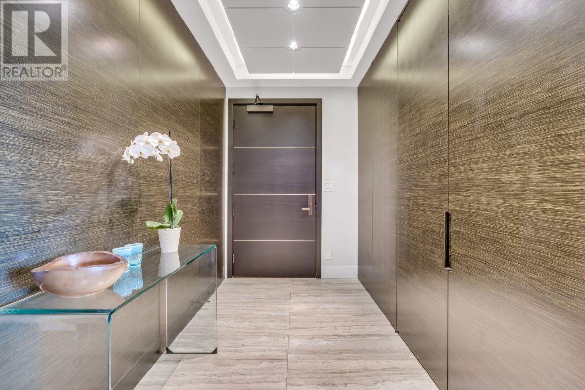 Listing Picture 31 of 40 : 1902 667 HOWE STREET, Vancouver / 溫哥華 - 魯藝地產 Yvonne Lu Group - MLS Medallion Club Member