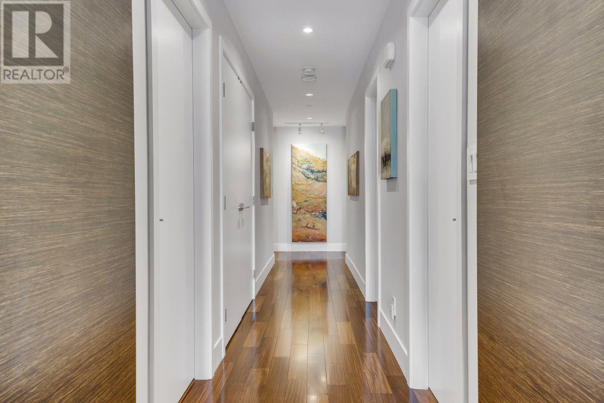 Listing Picture 18 of 40 : 1902 667 HOWE STREET, Vancouver / 溫哥華 - 魯藝地產 Yvonne Lu Group - MLS Medallion Club Member