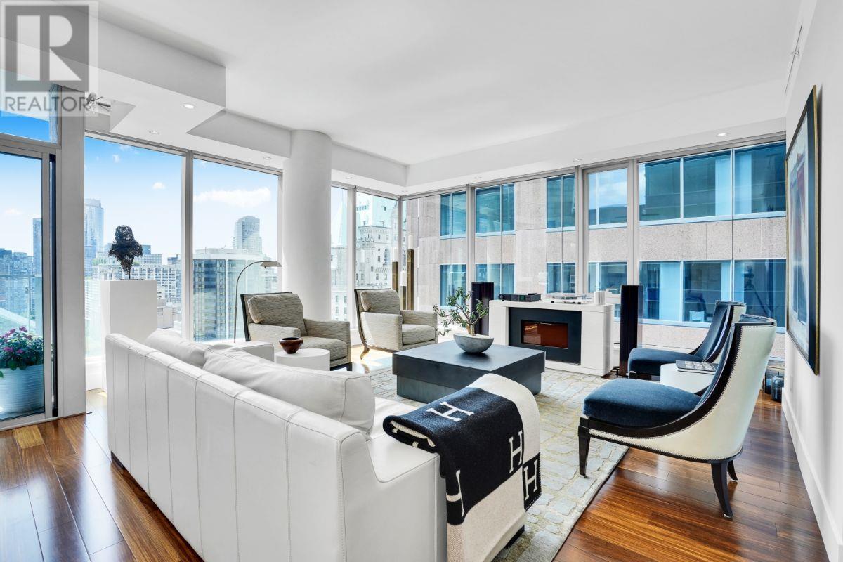 Listing Picture 6 of 40 : 1902 667 HOWE STREET, Vancouver / 溫哥華 - 魯藝地產 Yvonne Lu Group - MLS Medallion Club Member