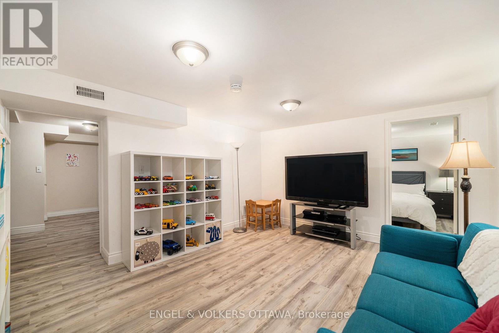 1431 Cavendish Road, Ottawa, Ontario  K1H 6C1 - Photo 16 - X12168542