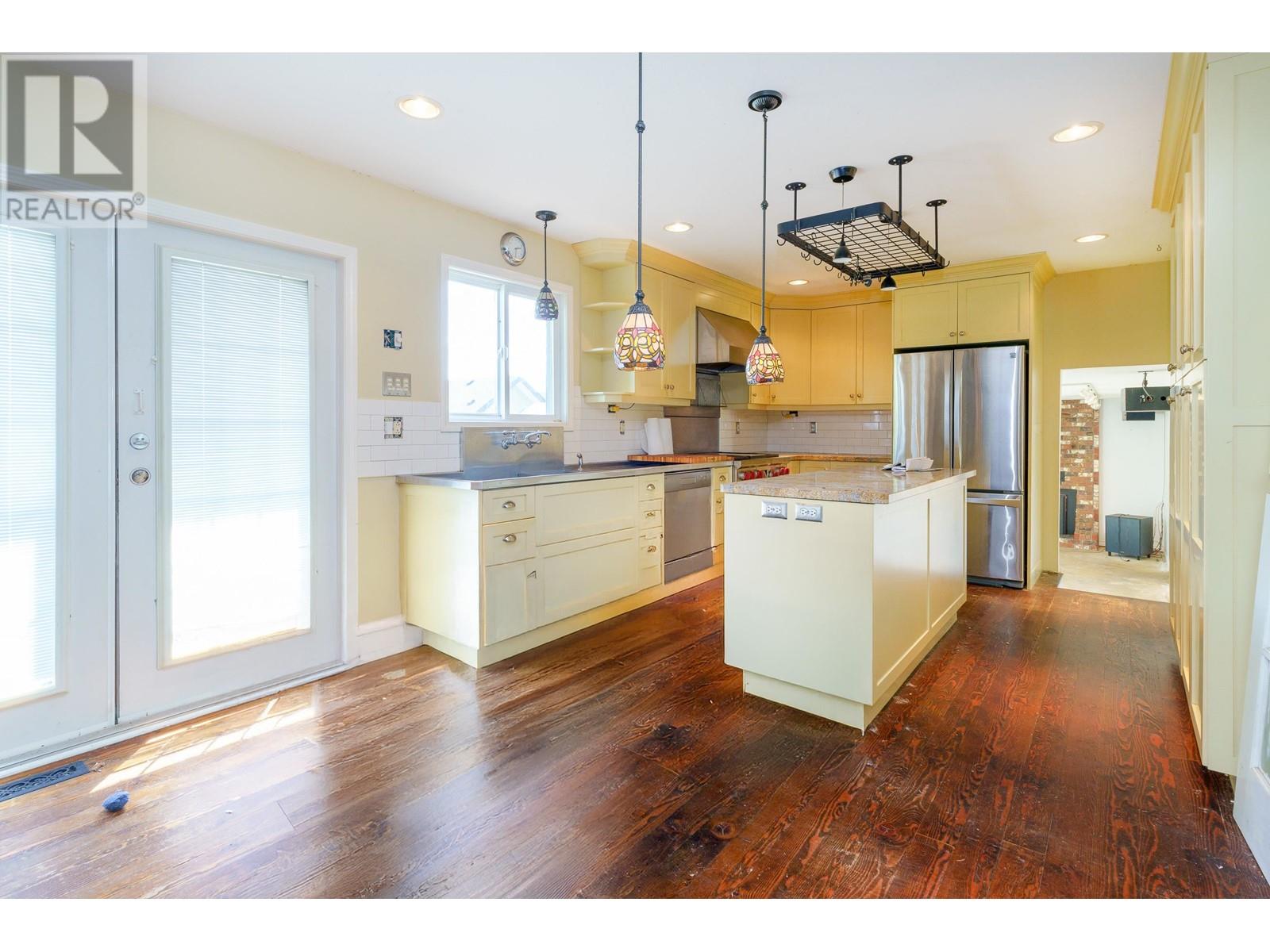 22984 Cliff Avenue, Maple Ridge, British Columbia  V2X 7Z9 - Photo 10 - R3006323