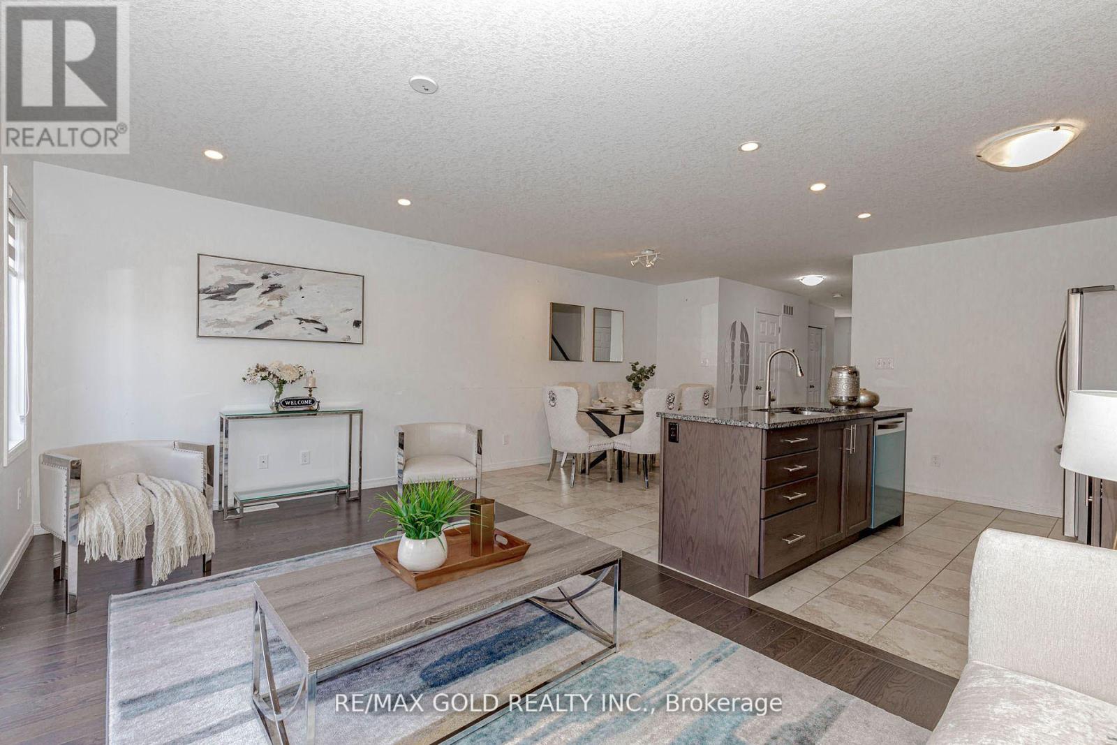 508 Woodlea Court, Kitchener, Ontario  N2R 0P8 - Photo 21 - X12169306