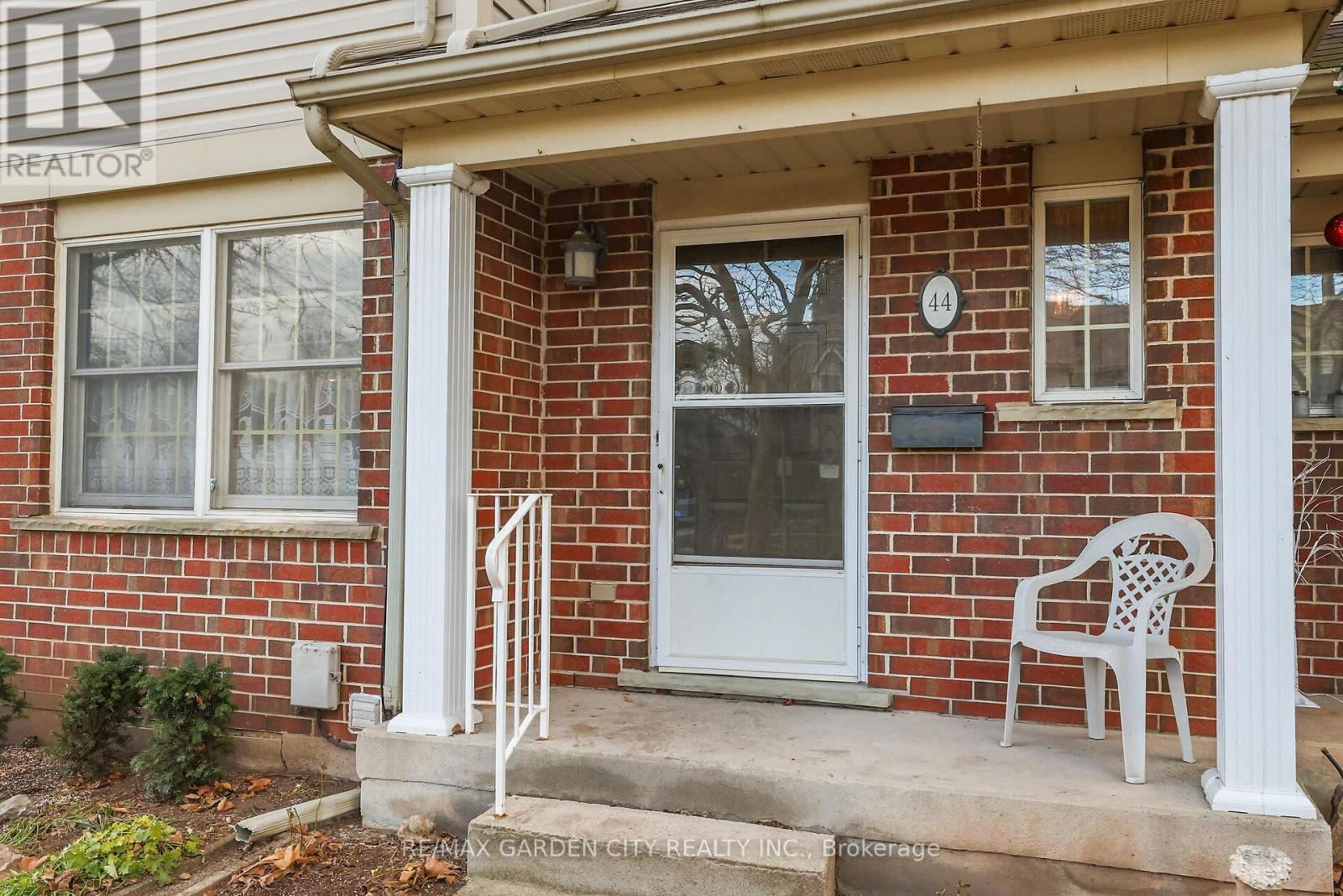 Property at 44 - 55 KERMAN AVENUE image 2