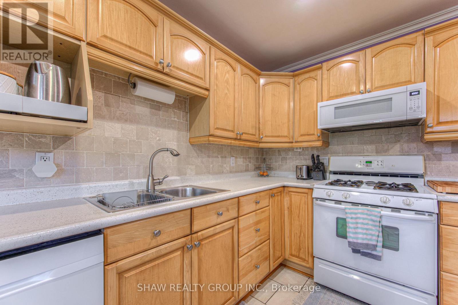 84 Cedar Street, Woodstock, Ontario  N4S 3P8 - Photo 16 - X12169429