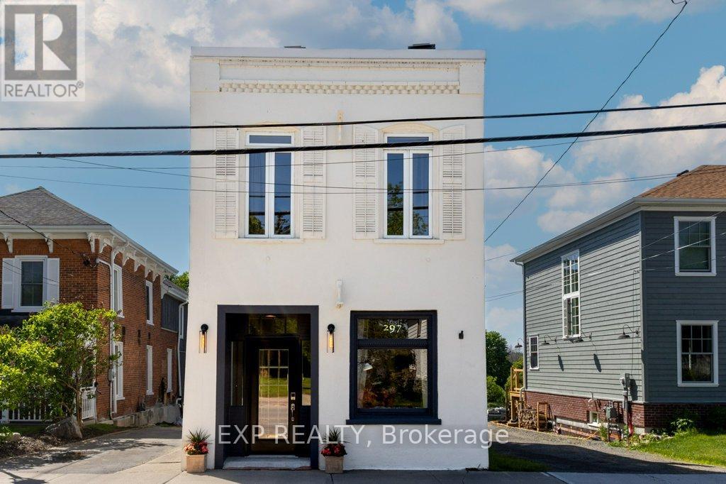 297 Main Street, Prince Edward County, Ontario  K0K 1G0 - Photo 27 - X12169585