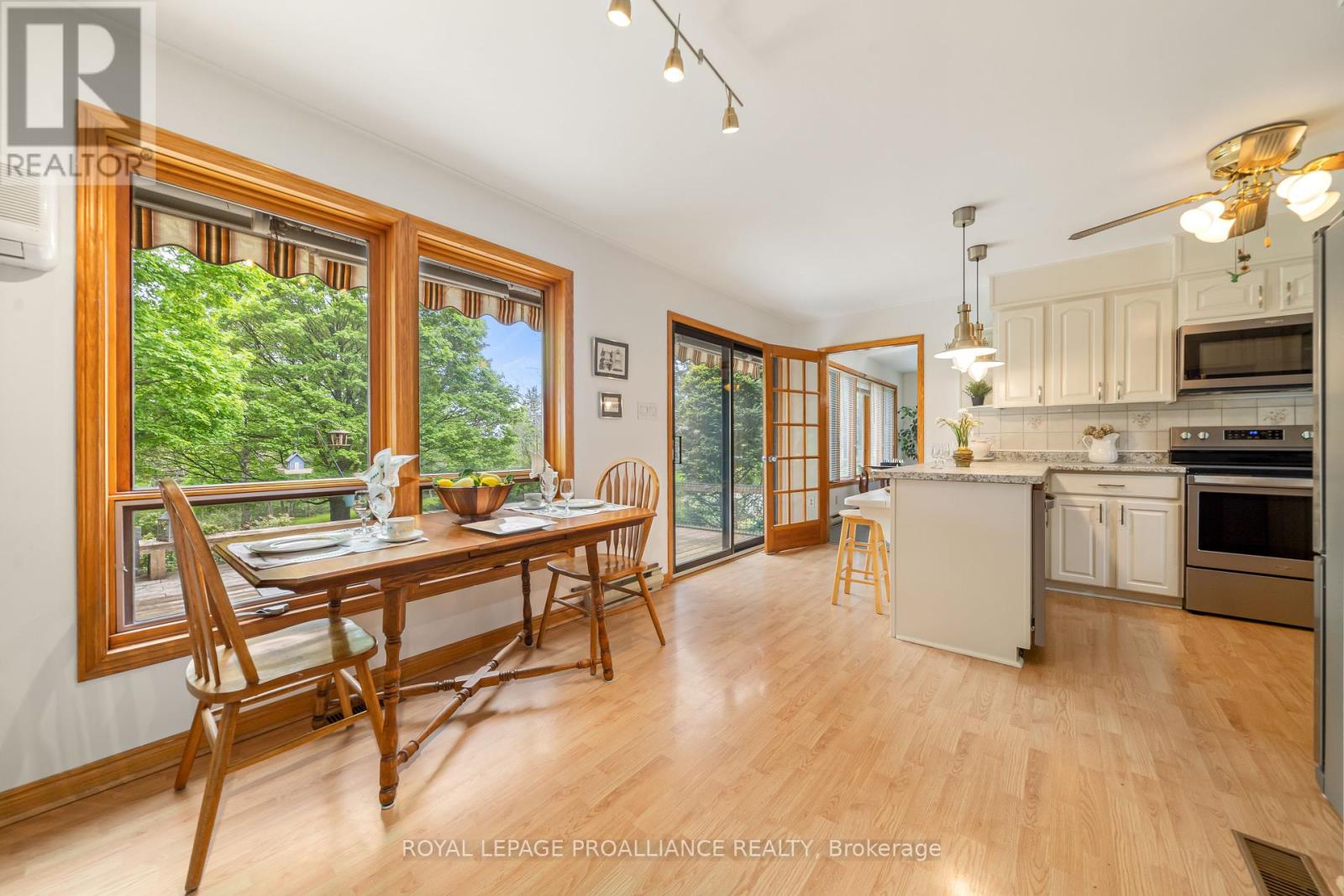 12112c Loyalist Parkway, Prince Edward County (Picton Ward), Ontario  K0K 2T0 - Photo 10 - X12169621