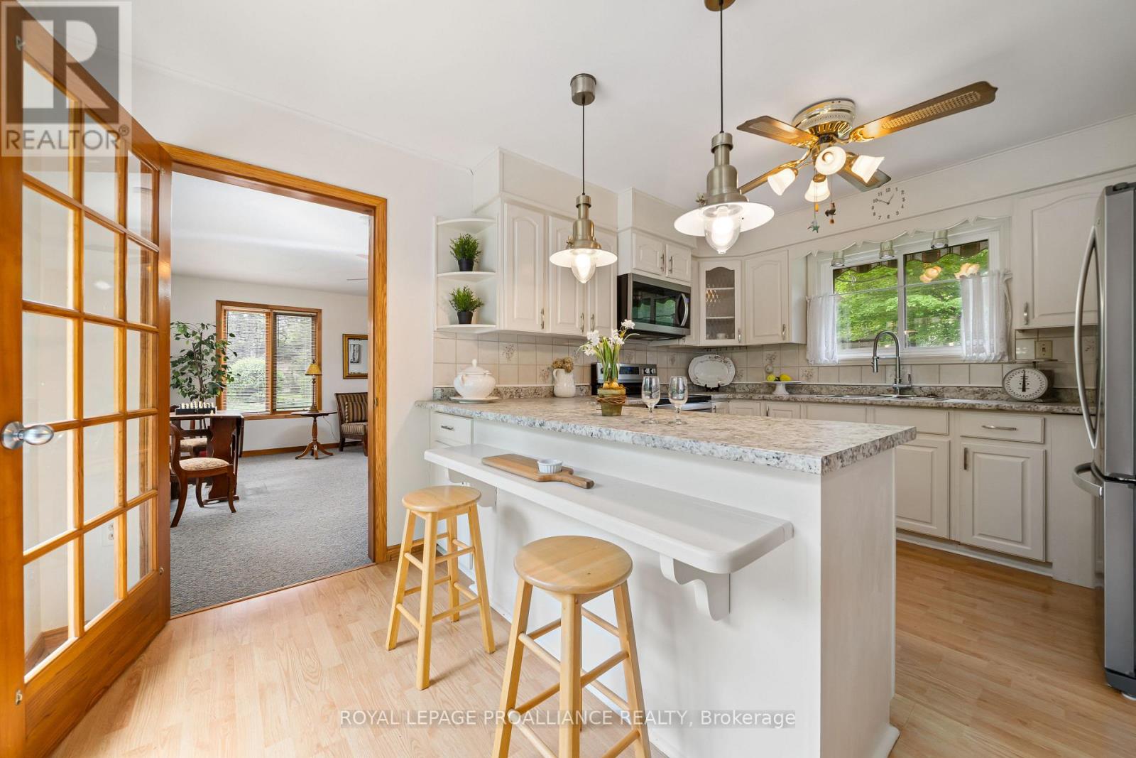 12112c Loyalist Parkway, Prince Edward County (Picton Ward), Ontario  K0K 2T0 - Photo 13 - X12169621