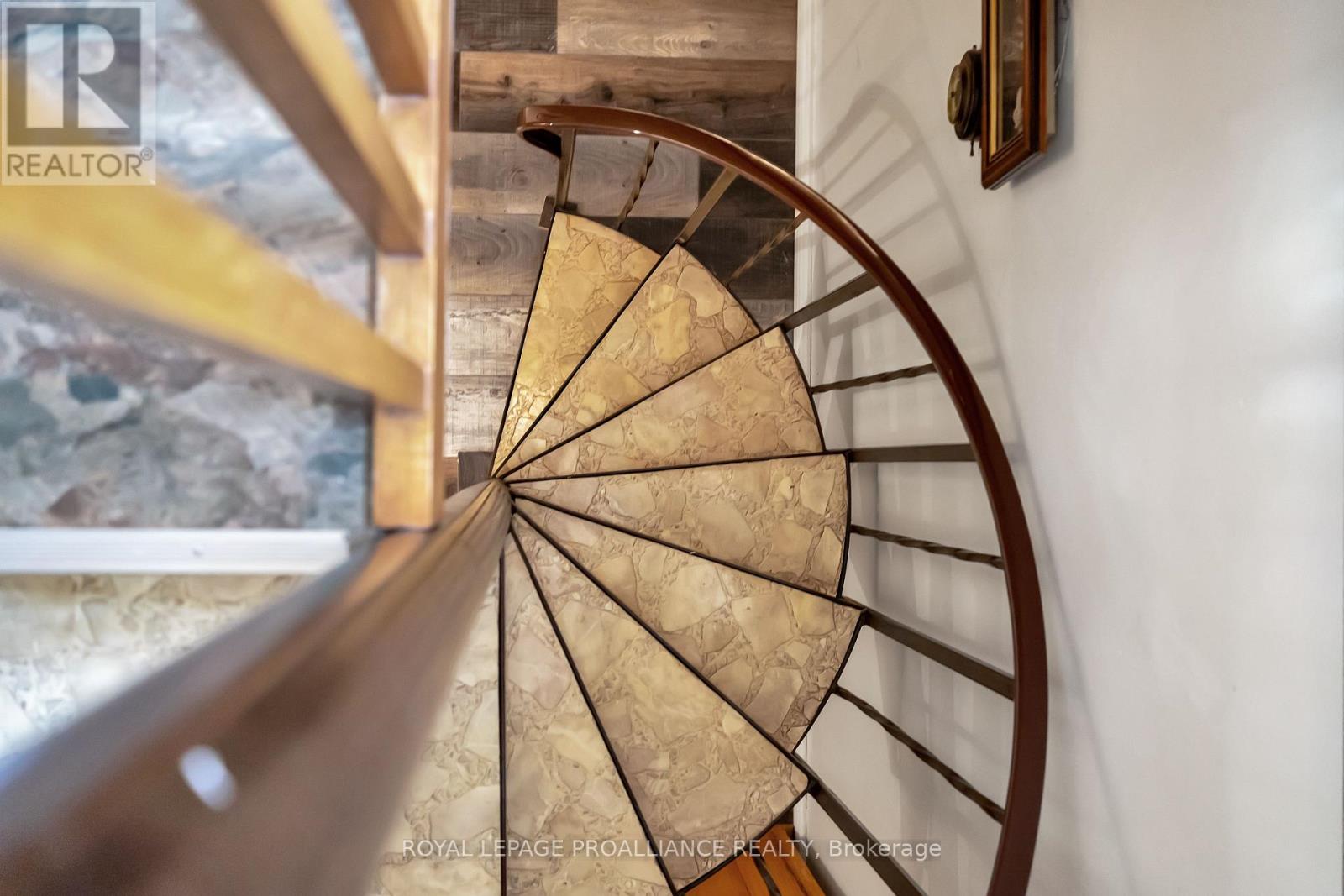 12112c Loyalist Parkway, Prince Edward County (Picton Ward), Ontario  K0K 2T0 - Photo 23 - X12169621