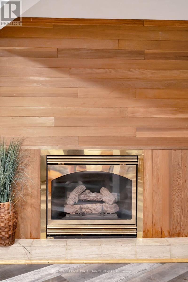 12112c Loyalist Parkway, Prince Edward County (Picton Ward), Ontario  K0K 2T0 - Photo 28 - X12169621