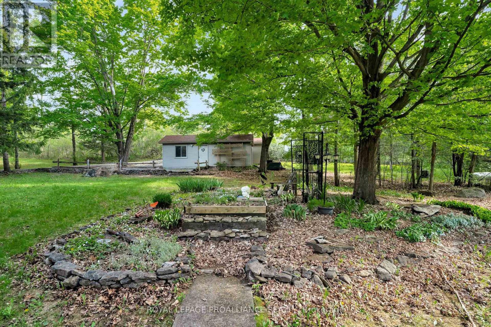 12112c Loyalist Parkway, Prince Edward County (Picton Ward), Ontario  K0K 2T0 - Photo 42 - X12169621