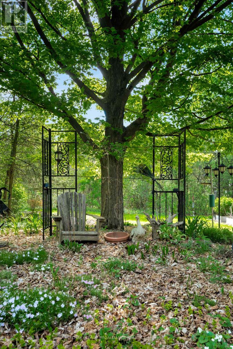 12112c Loyalist Parkway, Prince Edward County (Picton Ward), Ontario  K0K 2T0 - Photo 6 - X12169621