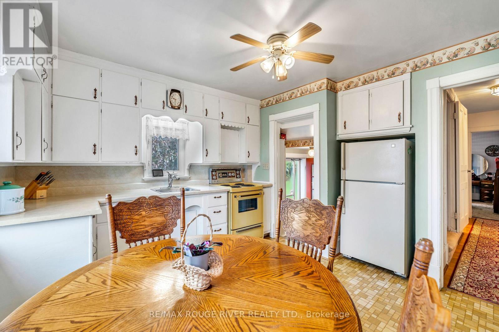 1005 Ontario Street, Cobourg, Ontario  K9A 3C8 - Photo 10 - X12169656