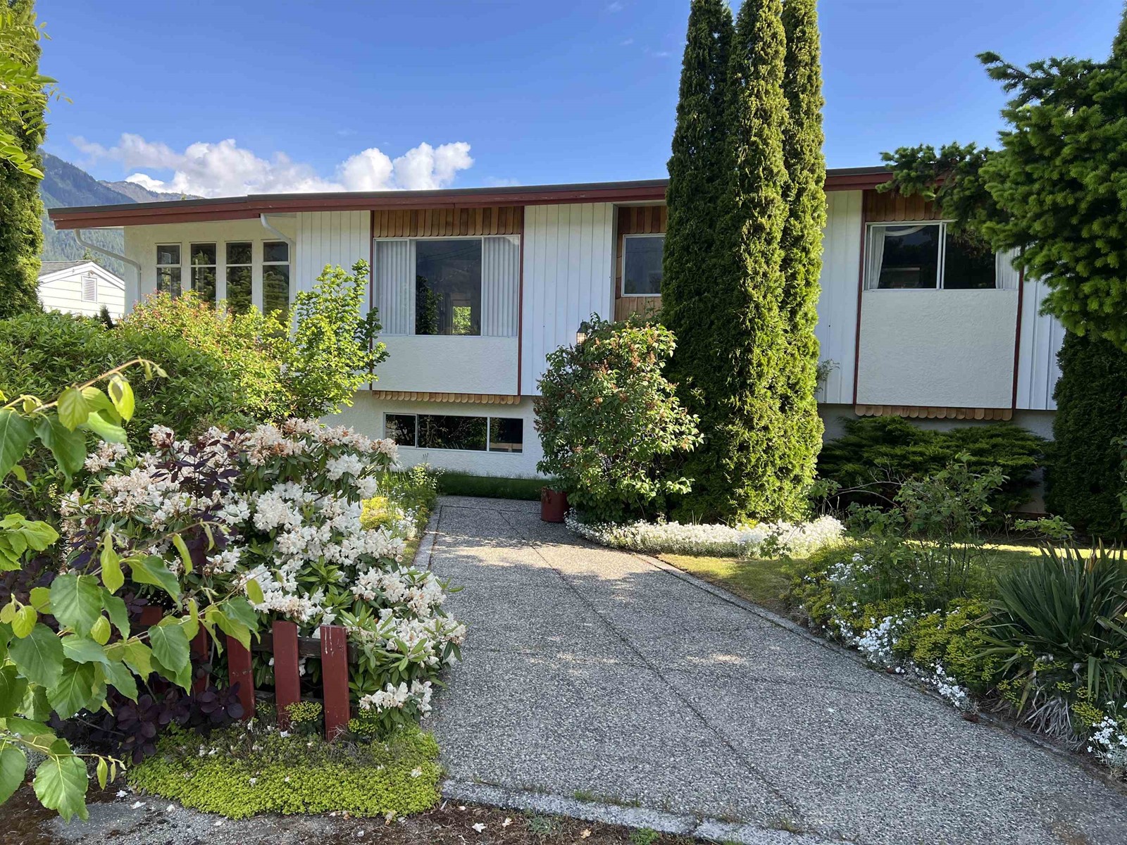 577 Rupert Street, Hope, Hope, British Columbia  V0X 1L0 - Photo 1 - R3006041