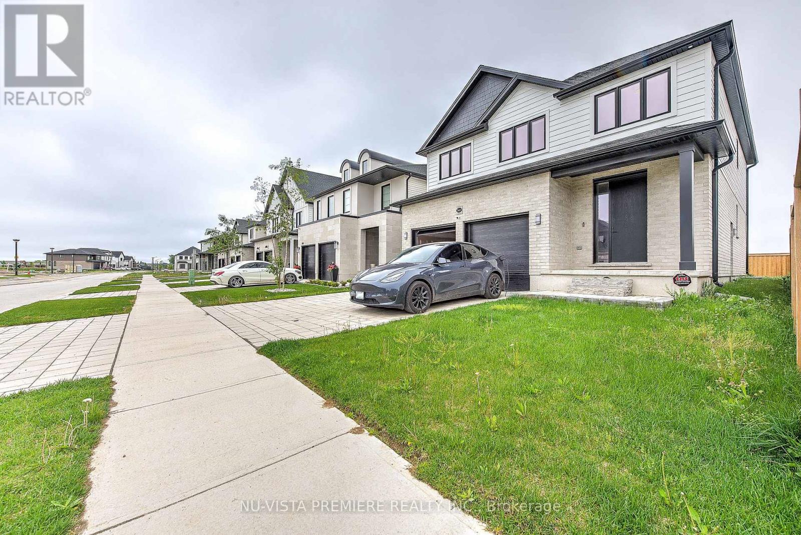 2617 Buroak Drive, London North, Ontario  N6G 3W1 - Photo 4 - X12169642