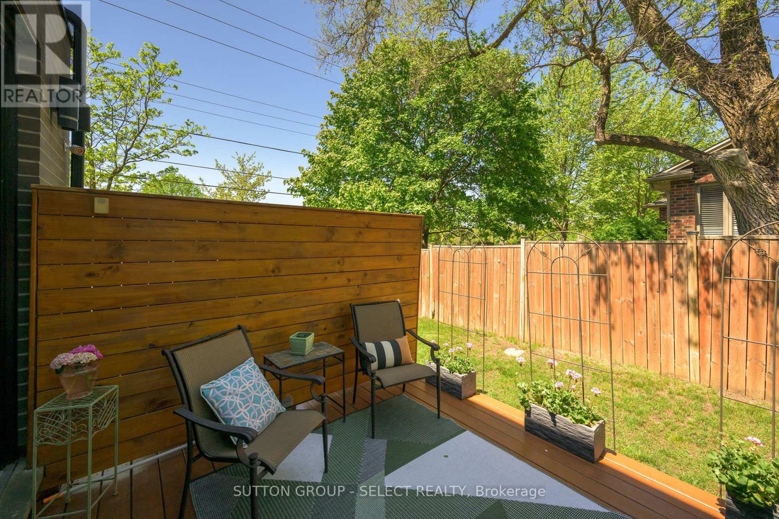 2 - 433 Hyde Park Road, London North, Ontario  N6H 3R9 - Photo 5 - X12169695