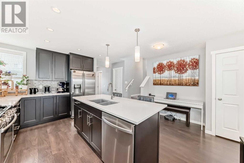60 Copperpond Park Se, Calgary, Alberta  T2Z 1K1 - Photo 7 - A2211860