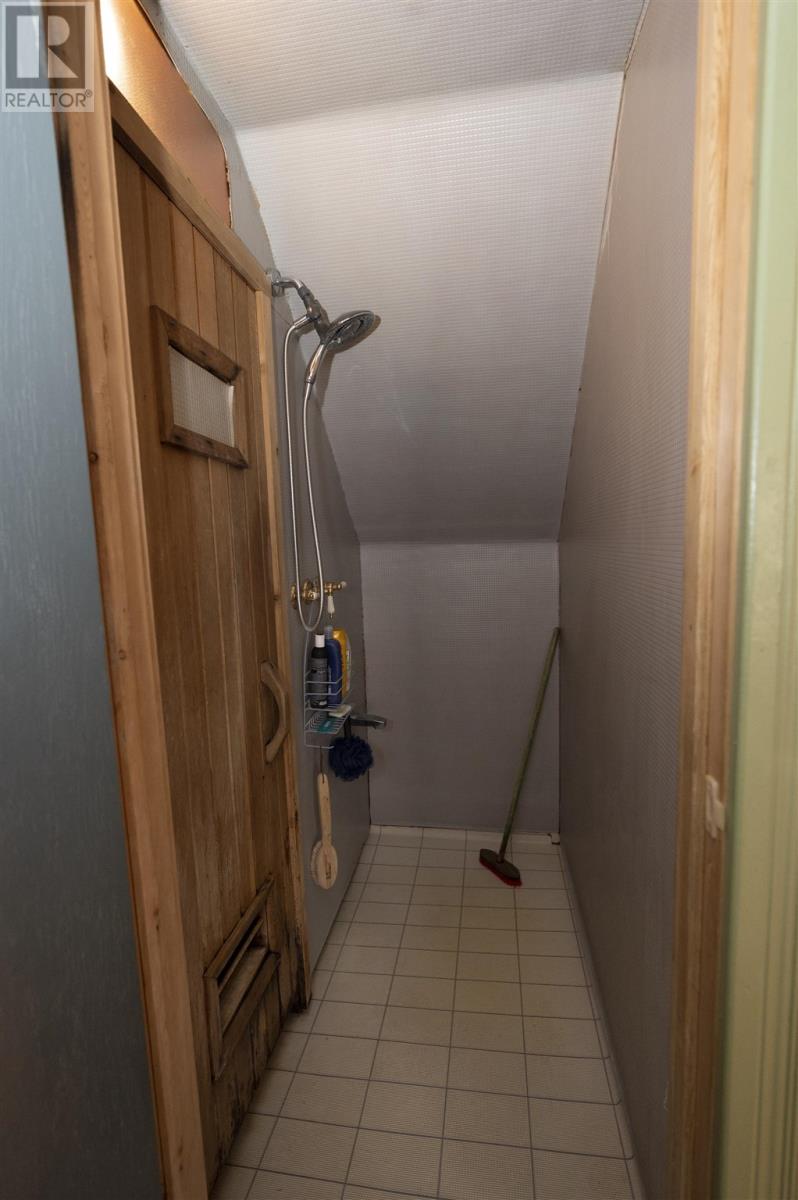 233 Elgin Street, Thunder Bay, Ontario  P7A 3S9 - Photo 39 - TB251027