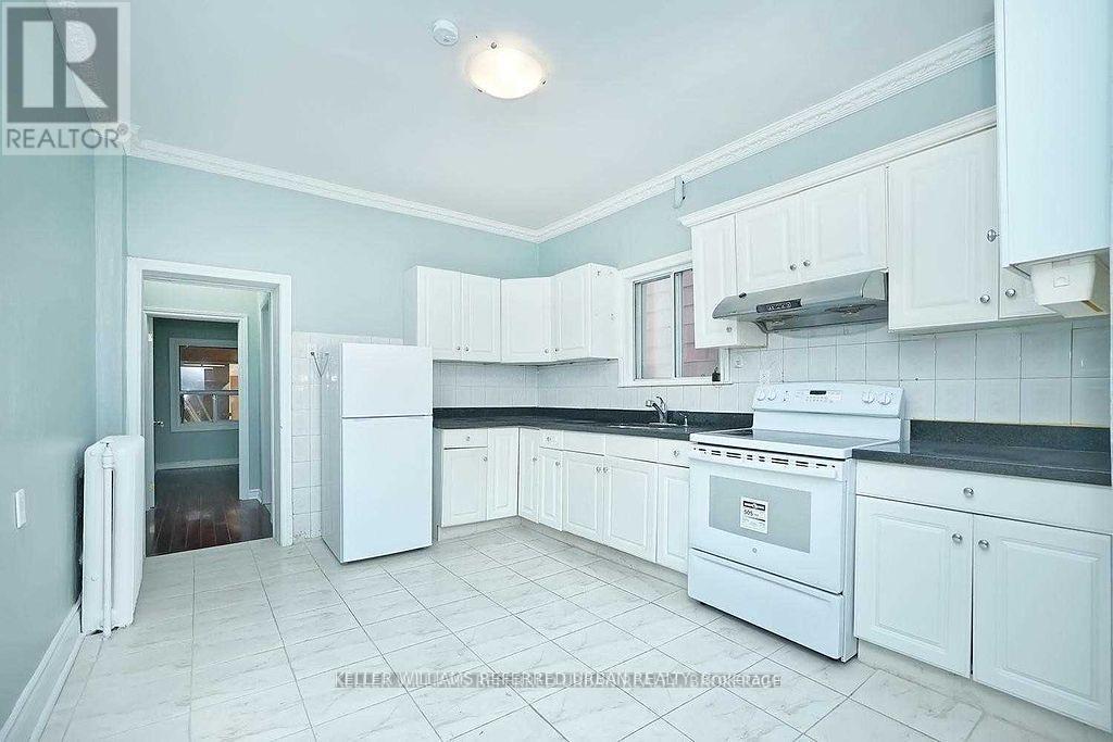 Main - 575 Dufferin Street, Toronto, Ontario  M6K 2B1 - Photo 8 - C12169510