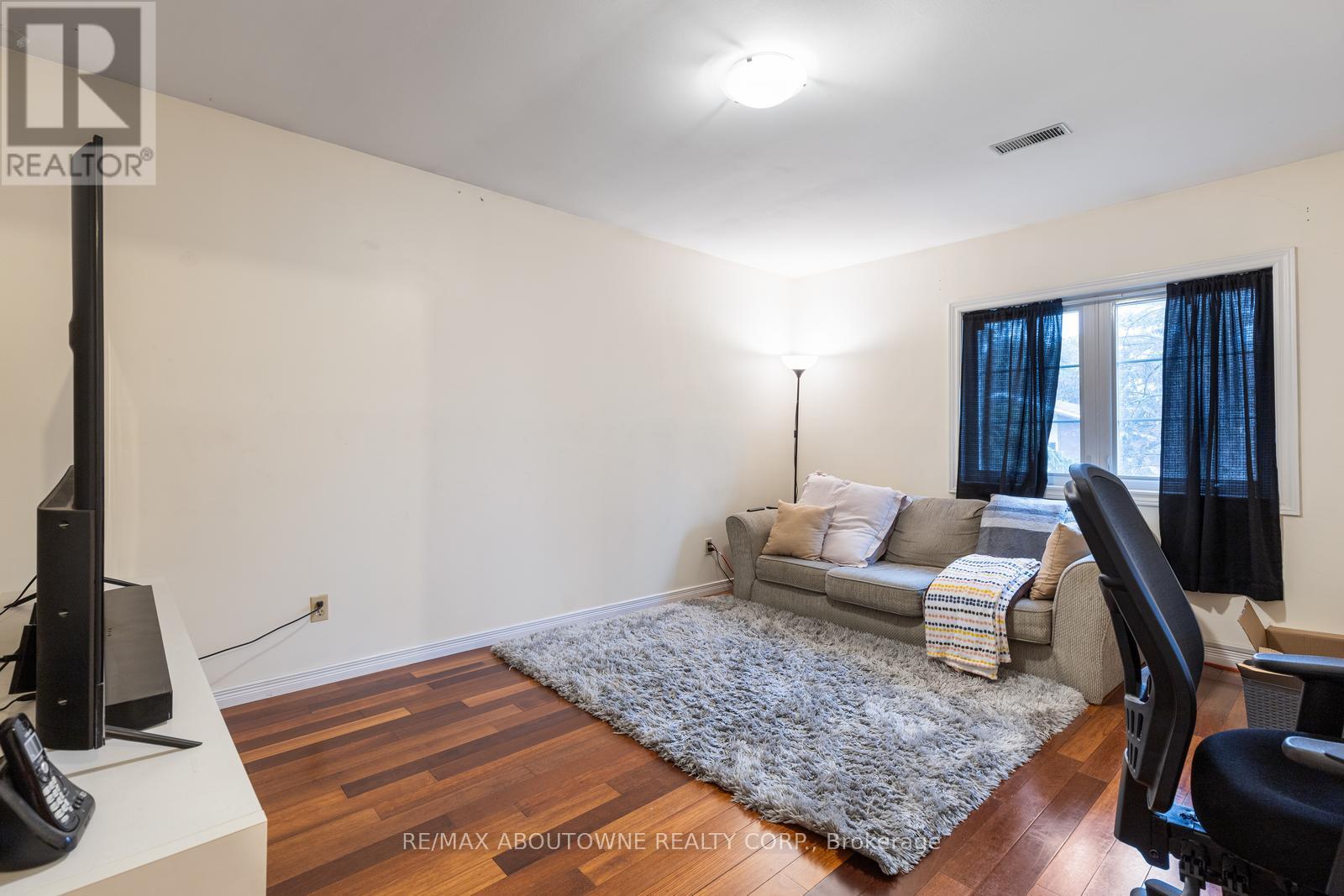 14 Angus Drive, Toronto, Ontario  M2J 2X1 - Photo 18 - C12169522