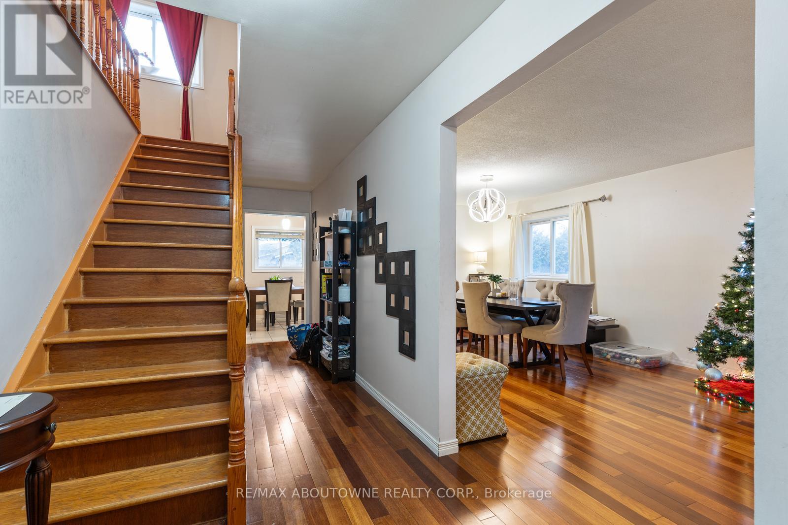 14 Angus Drive, Toronto, Ontario  M2J 2X1 - Photo 2 - C12169522