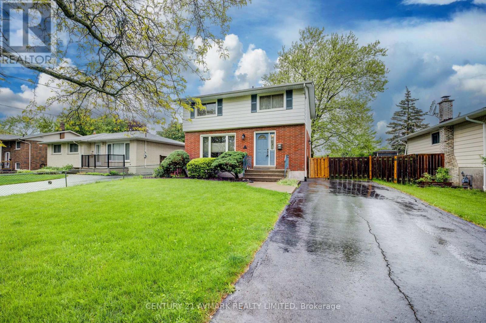 101 MEREDITH DRIVE, St. Catharines, Ontario
