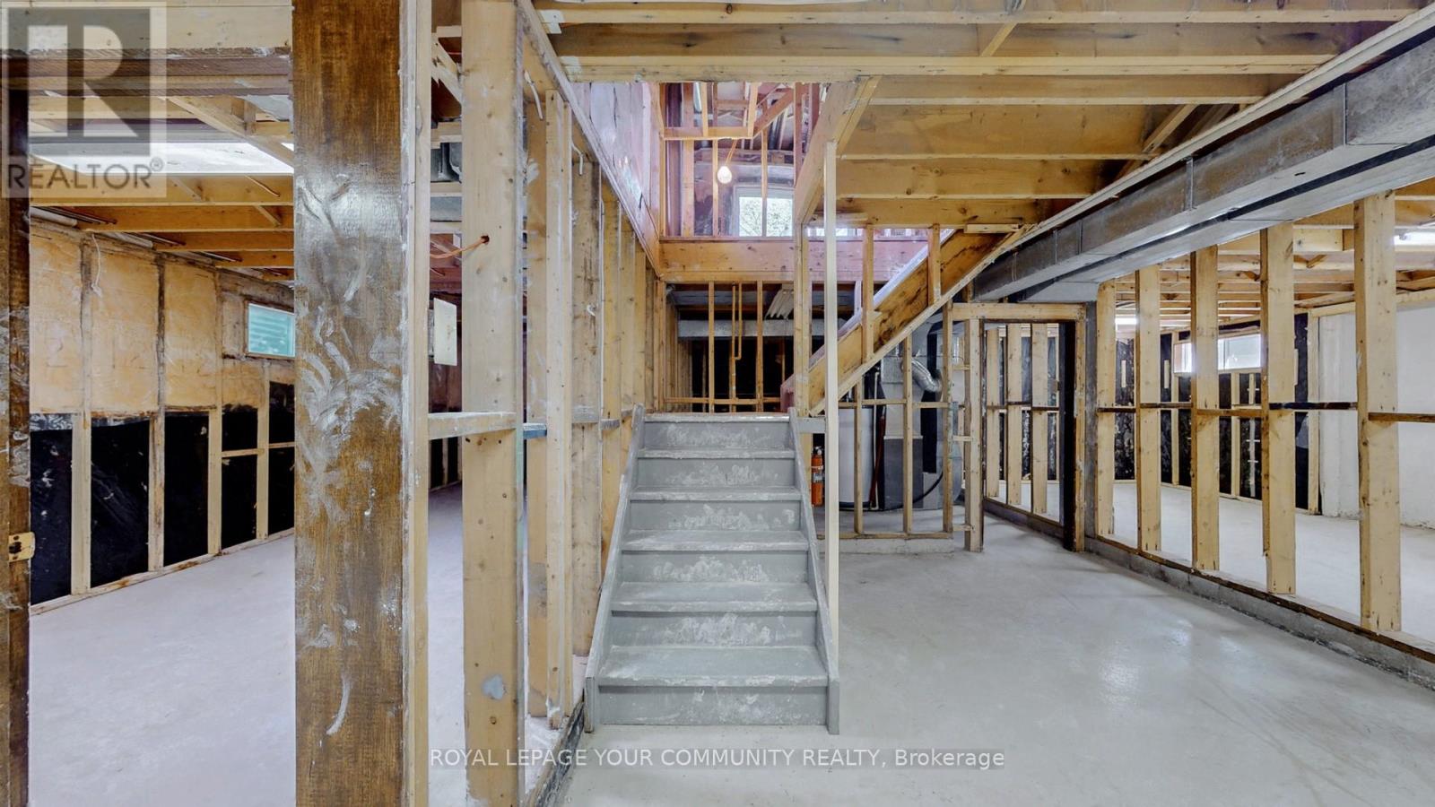 2 Hemlock Drive, Markham, Ontario  L3P 4M6 - Photo 4 - N12158577