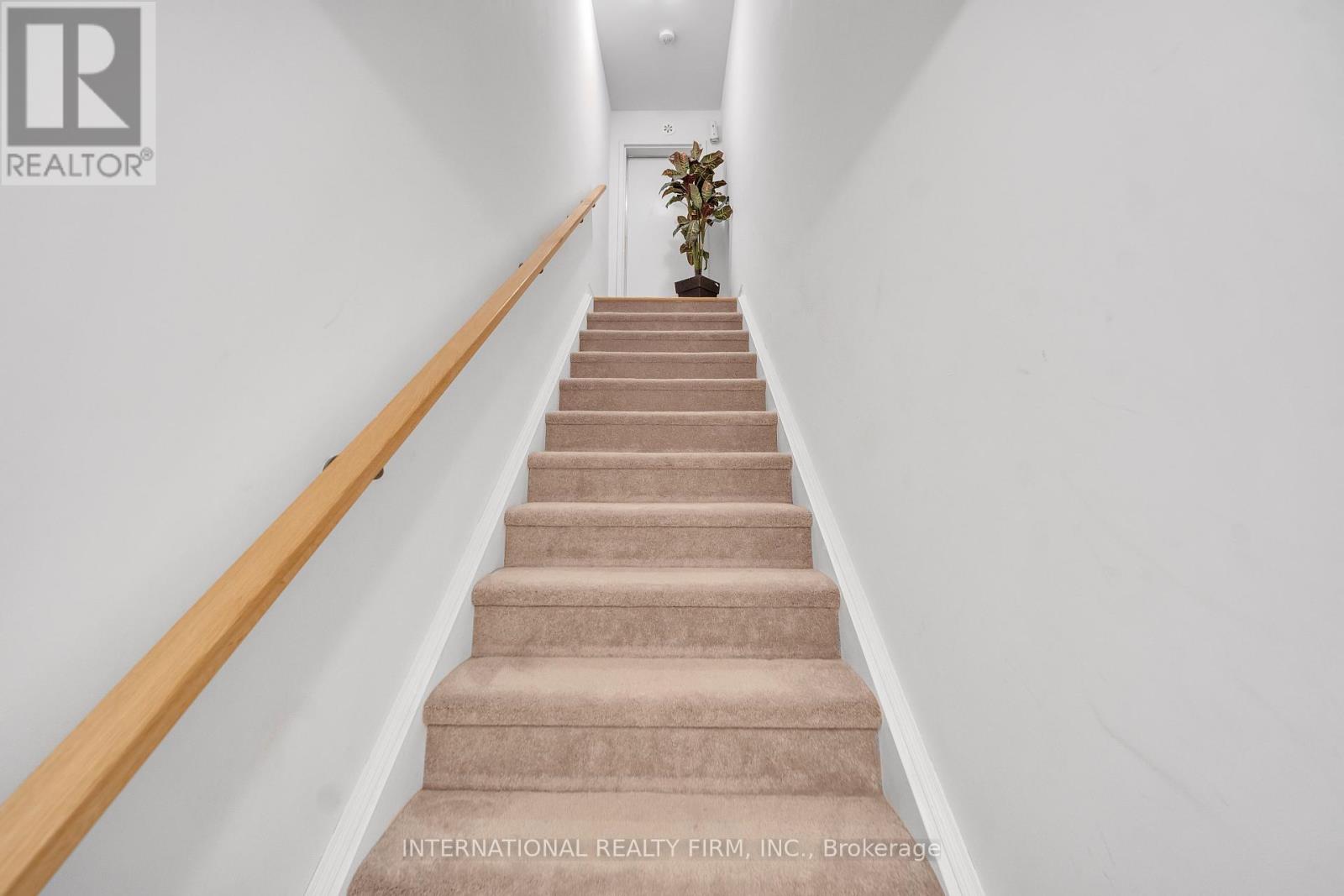 58 Appletree Lane, Barrie, Ontario  L9J 0P1 - Photo 6 - S12166401