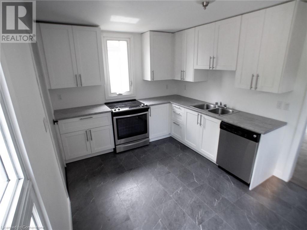10 Albemarle Street, Hamilton, Ontario  L8L 7G3 - Photo 11 - 40733058
