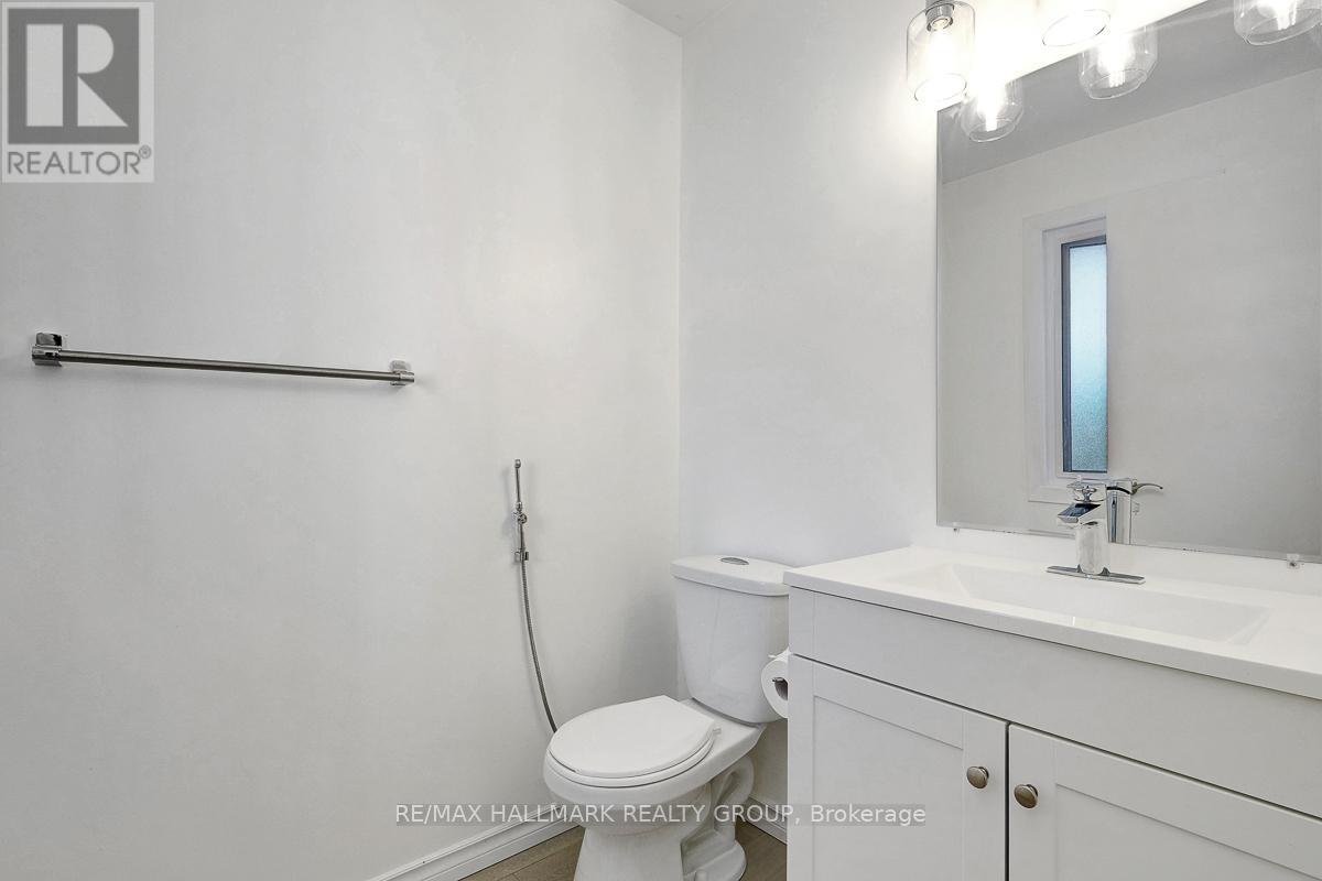 51 - 43 Haxby Private, Ottawa, Ontario  K1T 3B7 - Photo 5 - X12152539