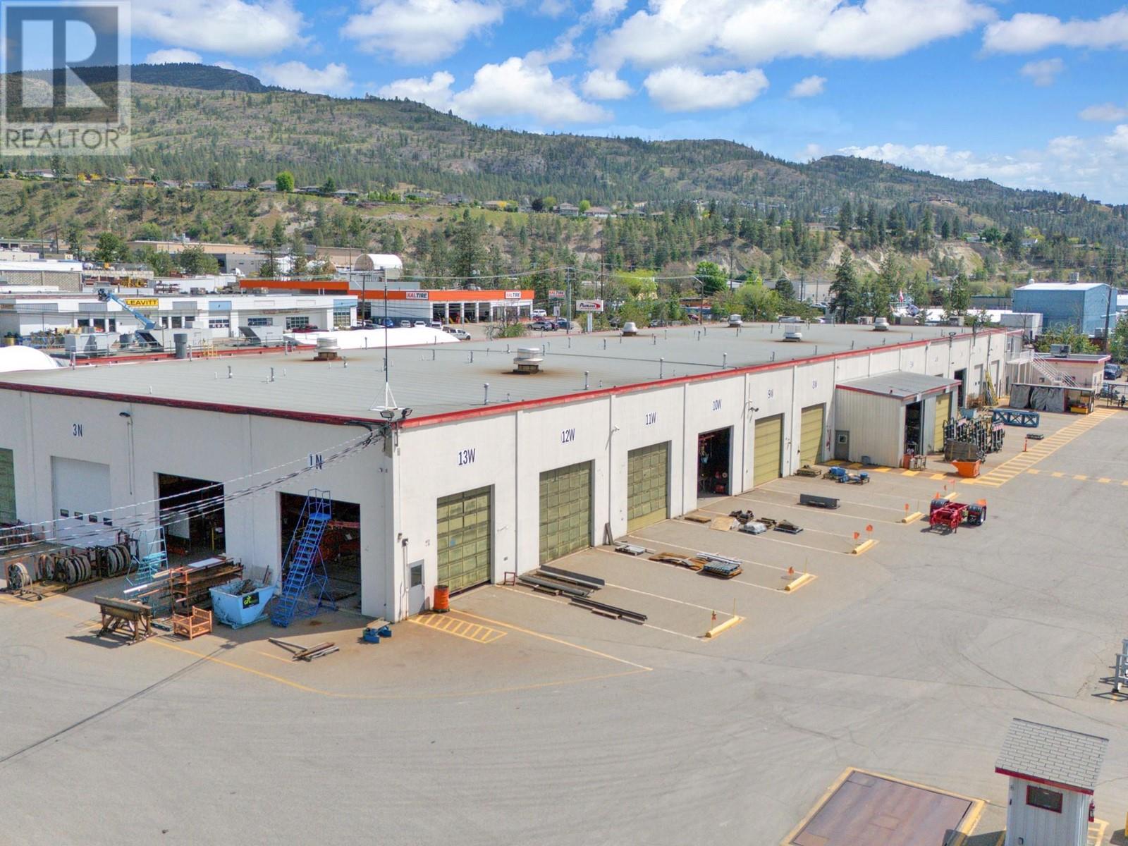 575 Page Avenue, Penticton, British Columbia  V2A 6P3 - Photo 32 - 10349122
