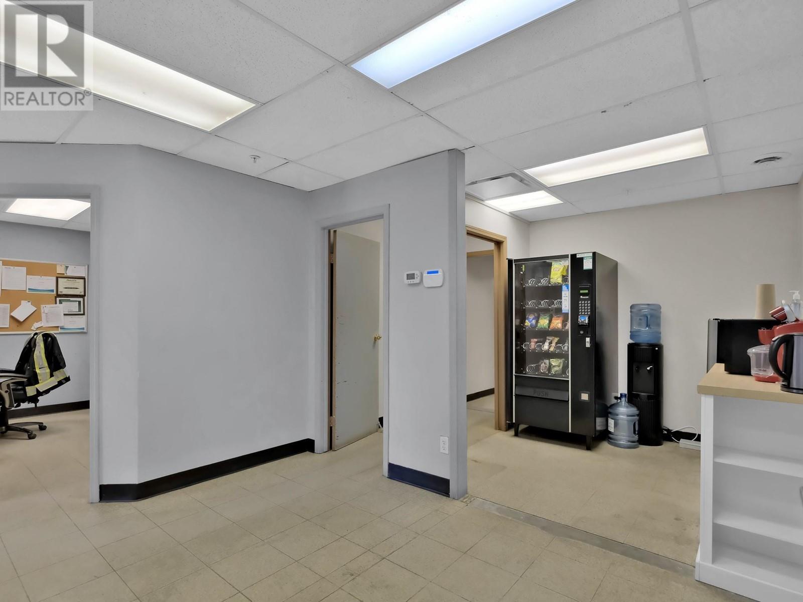 575 Page Avenue, Penticton, British Columbia  V2A 6P3 - Photo 61 - 10349122